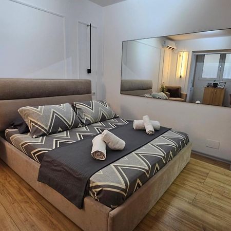 Coco'S Apartment Тирана Экстерьер фото