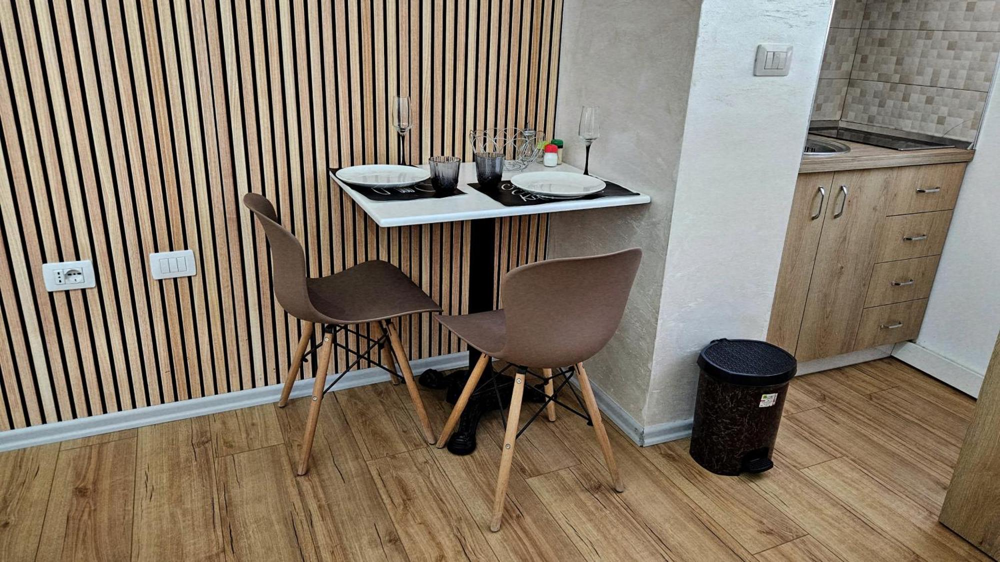 Coco'S Apartment Тирана Экстерьер фото